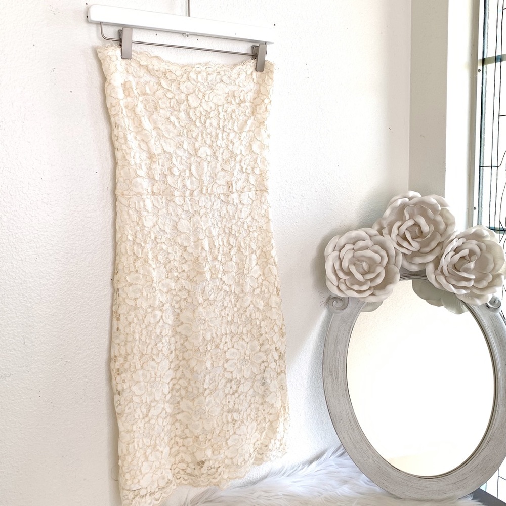 Zara Strapless Cream Lace bodycon  Dress